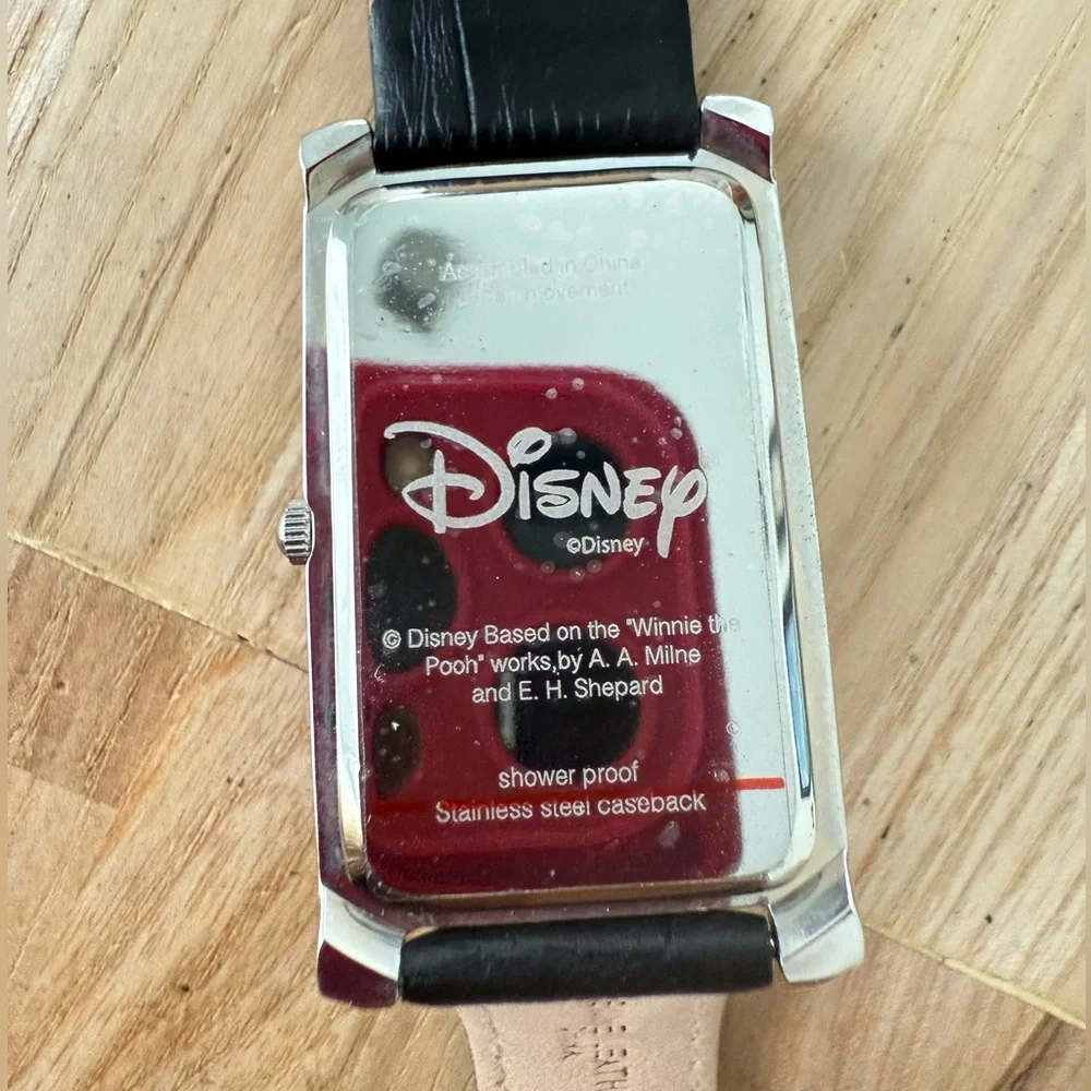 Rare Vintage R.N.K.P. Disney Winnie the Pooh curvex watch NEW BATTERY